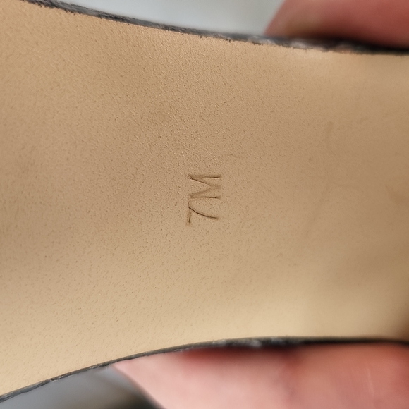 Steve Madden Tie Dye Pumps - Picture 6 of 6